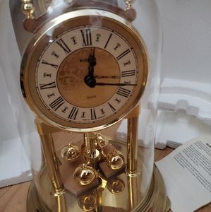 LIKE NEW: Bulova Quartz Anniversary Clock - fully functioning